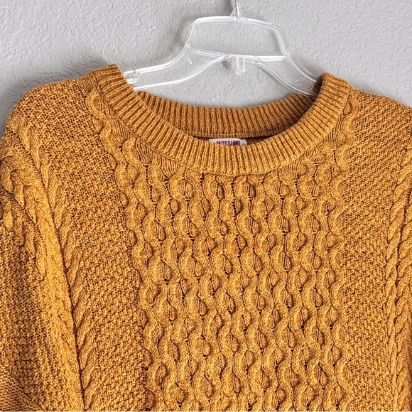 Cabincore normcore Mossimo Supply Co. Mustard Women’s Knit Sweater M - Picture 3 of 9